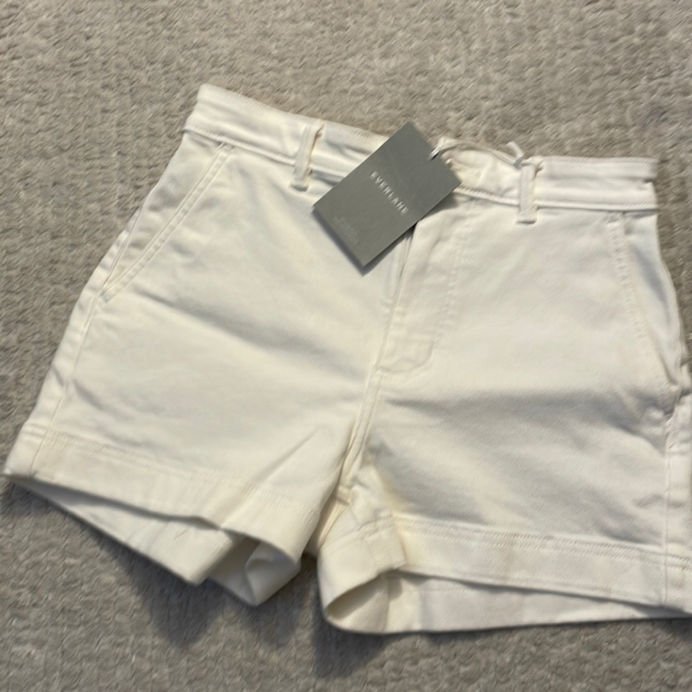 New with tags. everlane the cotton twill shorts